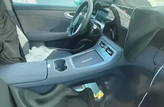 华为尚界H5：鸿蒙座舱加持，20万级SUV新宠