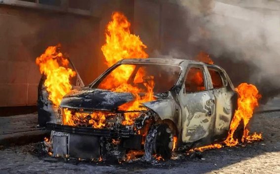 丰田的“责任锁定”挑战国产车企，谁敢迎战？