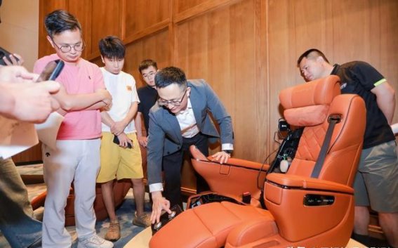 传祺向往M8乾崑系列：智电豪华MPV的新标杆