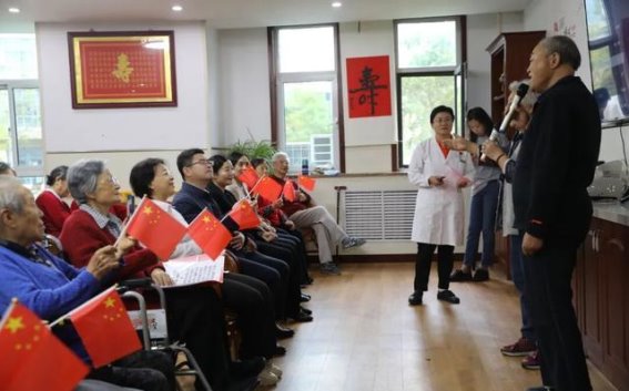 中秋节的守护与关怀：泰安市中心医院的双重温情