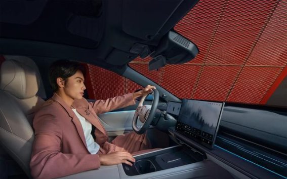 东风奕派eπ007：如何精准赢得年轻市场并破圈突围