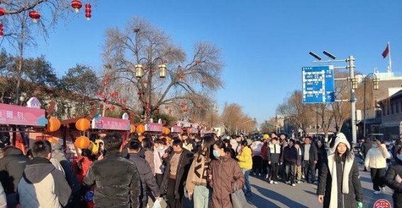 泉水盈城，春节明湖市集里的文化与新生