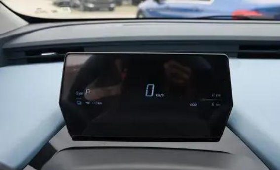 奇瑞小蚂蚁以全铝钢铁车身重塑城市微出行安全新标准