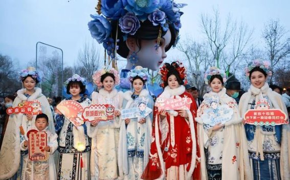 大明湖畔的“湖畔雨荷”：如何将城市IP打造成文旅新标杆