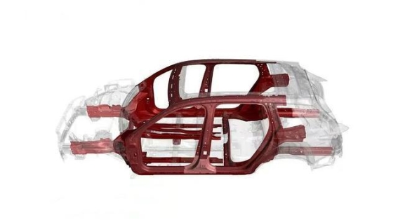 领克09在暴雨中的安全守护，让行车更从容