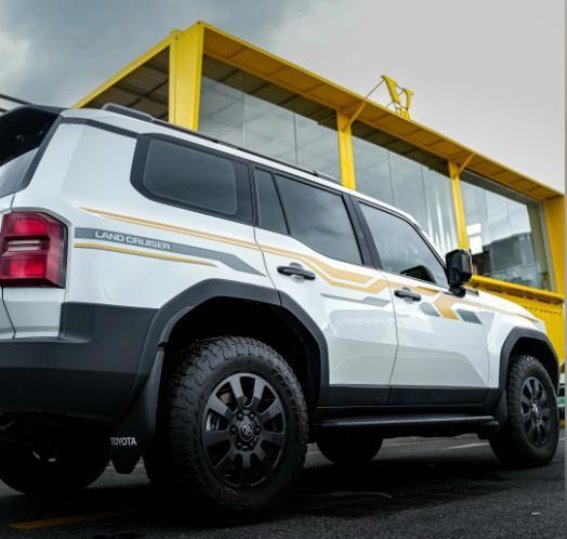 提升越野性能的利器：丰田普拉多与AIRBFT4x4辅助承载气囊改装