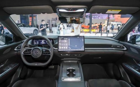 长安马自达EZ-6运动版正式上市 售价16.18万元起带来全新驾驶体验