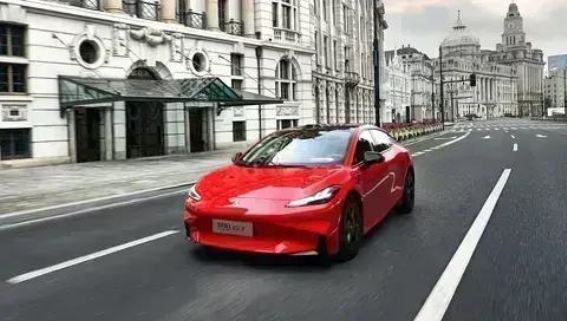 GT之魂觉醒，昊铂2025款HT/GT引领电动出行新时代