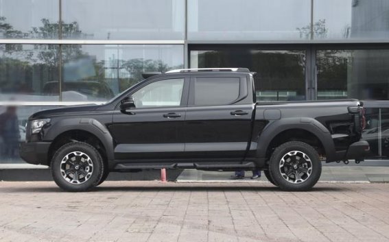 山海炮Hi4-T插混版：硬派越野与现代科技的完美结合