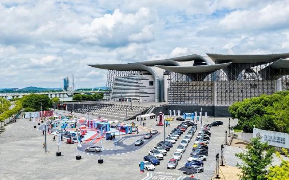 首届保时捷认可易手车品牌日盛大开启，带来专业与品质兼备的全新体验