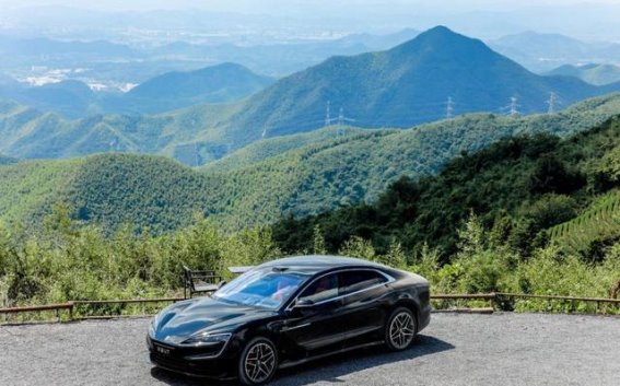 仰望U7 PHEV：静谧与操控的极致平衡