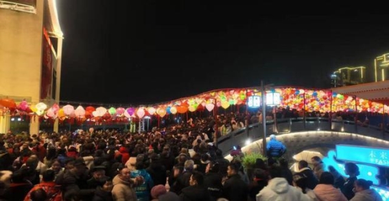 四川青神唤鱼公园：传统与现代交织的春节文化盛宴
