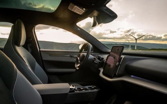 沃尔沃EX30 Cross Country正式上市：北欧风情与智能安全的全新融合