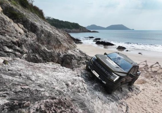 猛禽归来：当越野硬核遇上现实世界的真实激情