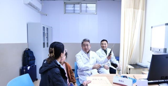 郑州仁济医院脊柱关节健康日活动：让医疗服务触手可及