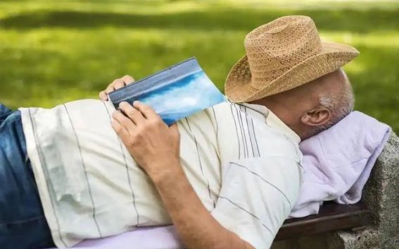 高血糖患者的午睡益处：助力身体恢复的秘密