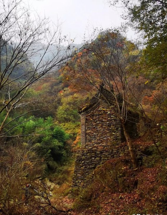 黄池沟的秋色与传说