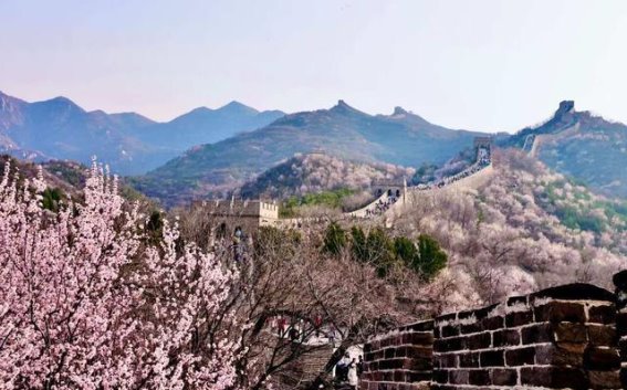 应对极端天气 八达岭长城景区暂停部分设施运营