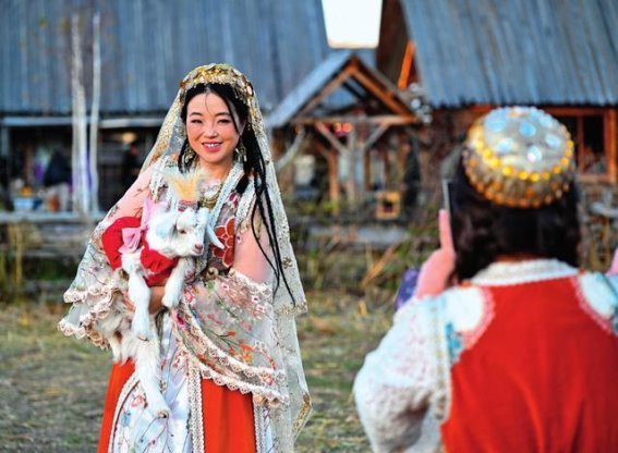 旅游产业点亮边疆梦 阿勒泰地区带动全域经济发展