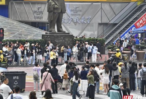 2025年清明假期湖南旅游业表现亮眼，游客数量和消费双双增长