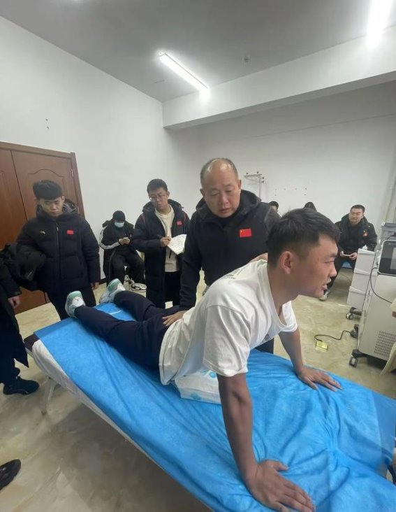 内蒙古体育医院携手专家提升运动员健康保障