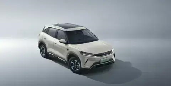 元UP 301KM领航型：打造年轻人的活力出行首选