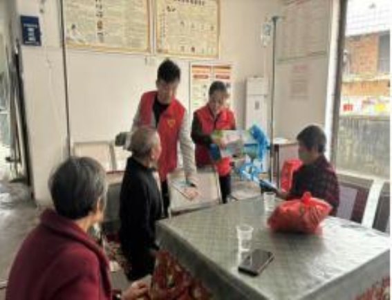 四里镇卫生院六合分院志愿者服务活动促进健康防控意识提升