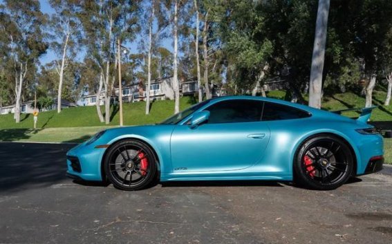 2023款保时捷911 Carrera GTS：超越常规，成就车主投资新篇章